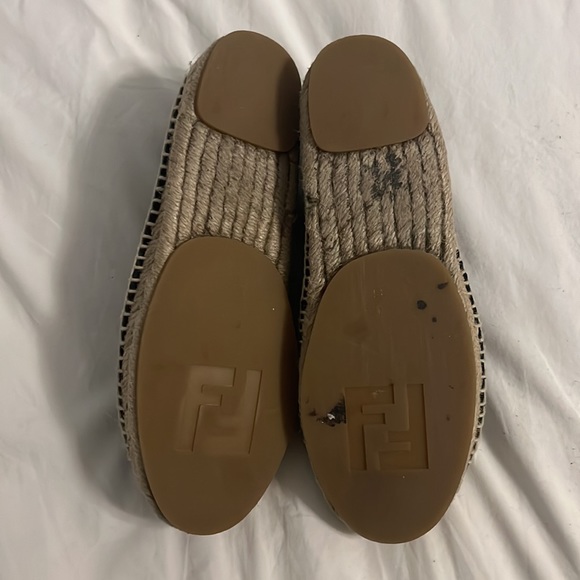 Fendi espadrilles great condition size 35 womens - Picture 2 of 5